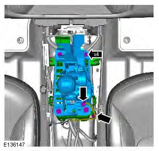 Range Rover Evoque. Manual Transmission/Transaxle External Controls